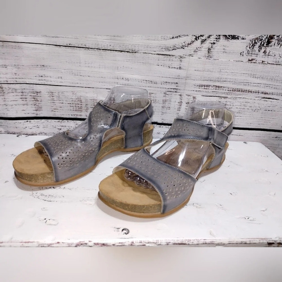 Propét Phoebe Wedge‎ Sandal Blue size 10 Support Comfort Cushion Leather - Picture 2 of 6